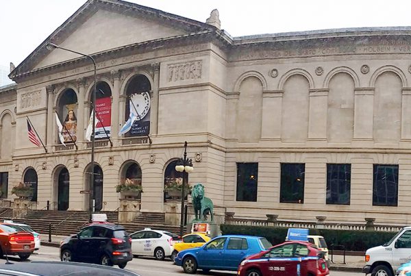 Exterior shot of the Art Institute of Chicago with AGNORA fabricated glass.