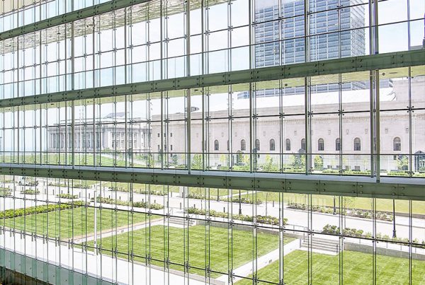 Interior shot of the Cleveland Medical Mart featuring AGNORA fabricated oversized structural glass fins.