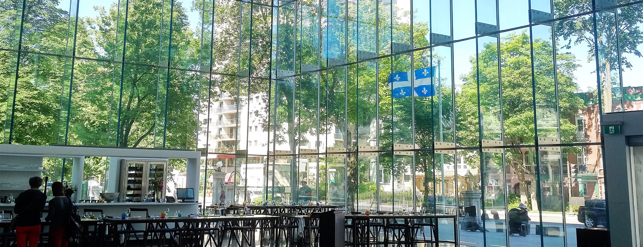 Musée des Beaux Arts in Quebec City: Interior view of Pierre Lassonde Pavillion, showcasing 5-Layer Laminated Glass Fins