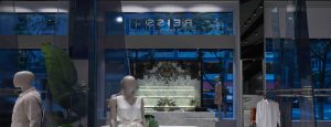 Close up of retailer Reiss' display shards. AGNORA fabricated the oversized display shards measuring up to 222" in length. The mannequin displays are oversized angled fins, measuring up to 190" in length. 
